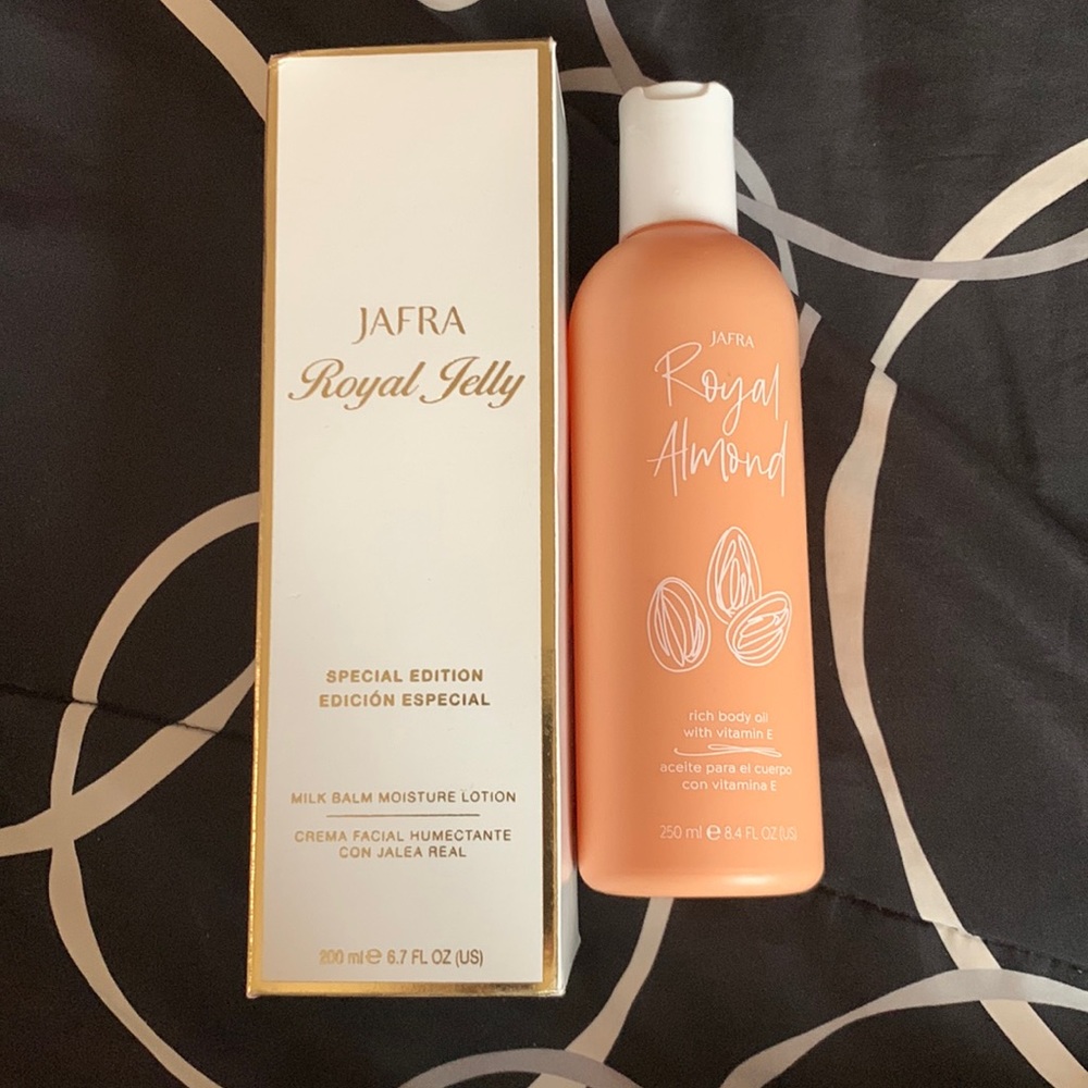📌sale📌 Jafra Royal jelly milk balm moisture lotion androyal almond